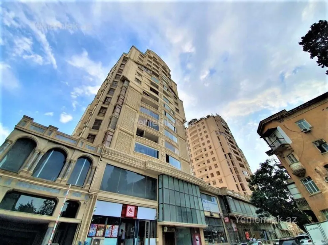 Satılır 3 otaqlı yeni tikili 134 m²