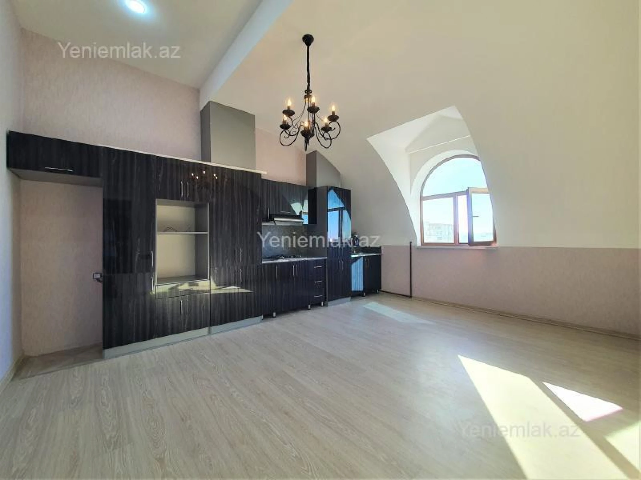 Satılır 3 otaqlı yeni tikili 134 m²