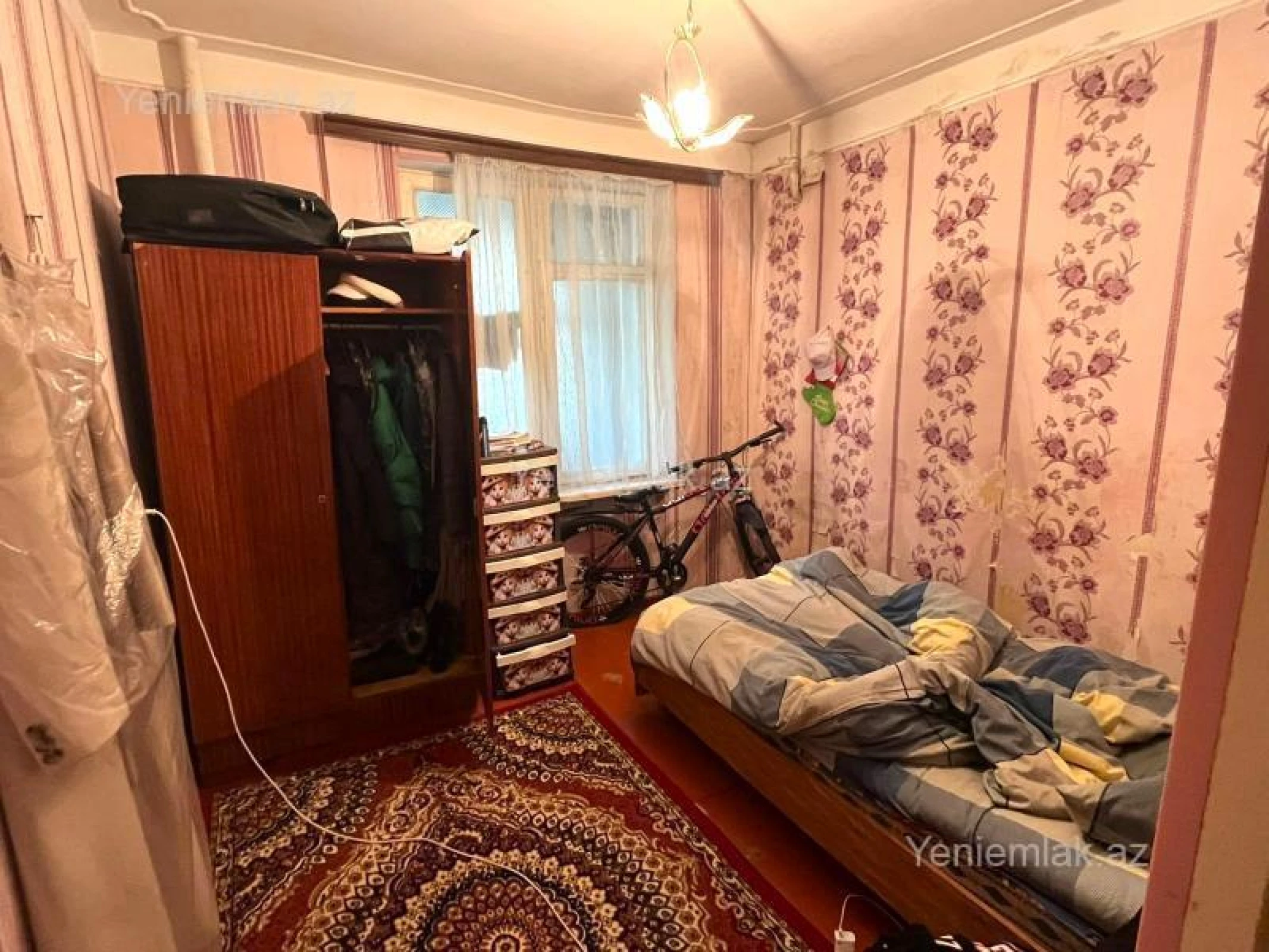 Satılır 2 otaqlı köhnə tikili 45 m²