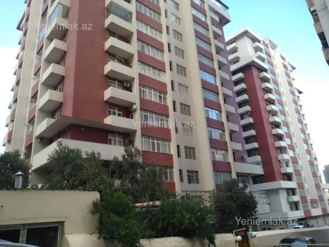 Satılır 3 otaqlı yeni tikili 142 m²