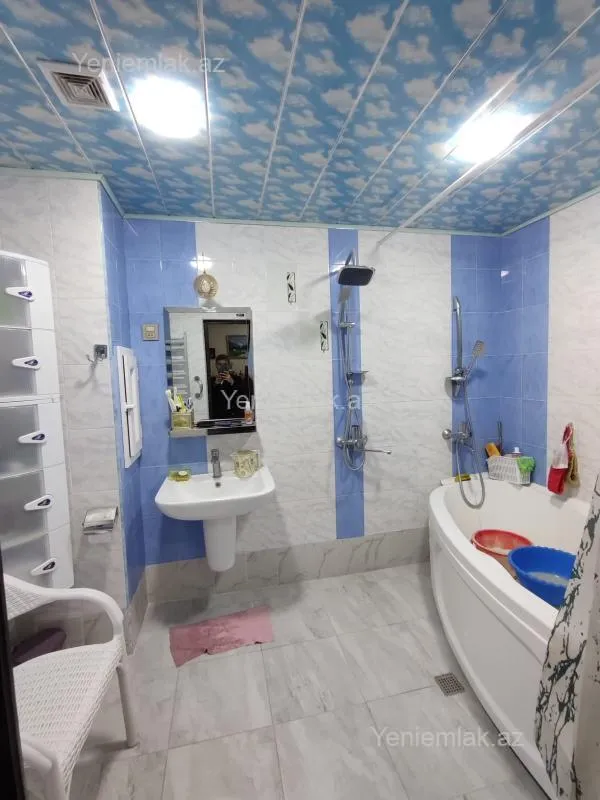 Satılır 3 otaqlı yeni tikili 142 m²