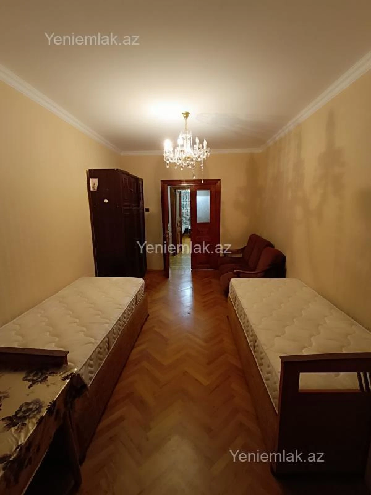 Satılır 5 otaqlı köhnə tikili 131 m²