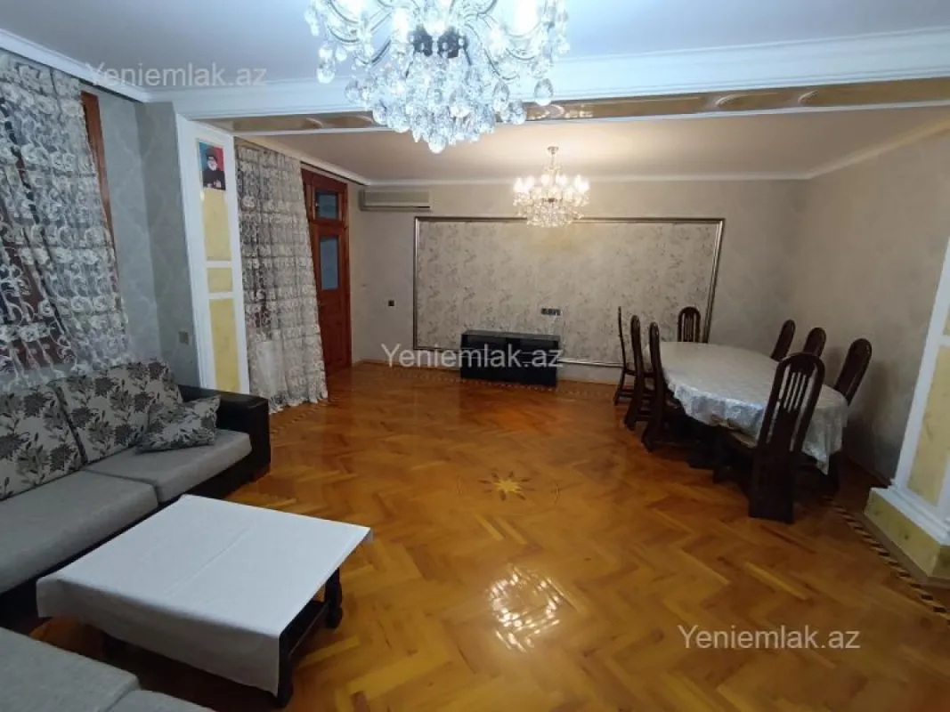 Satılır 5 otaqlı köhnə tikili 131 m²