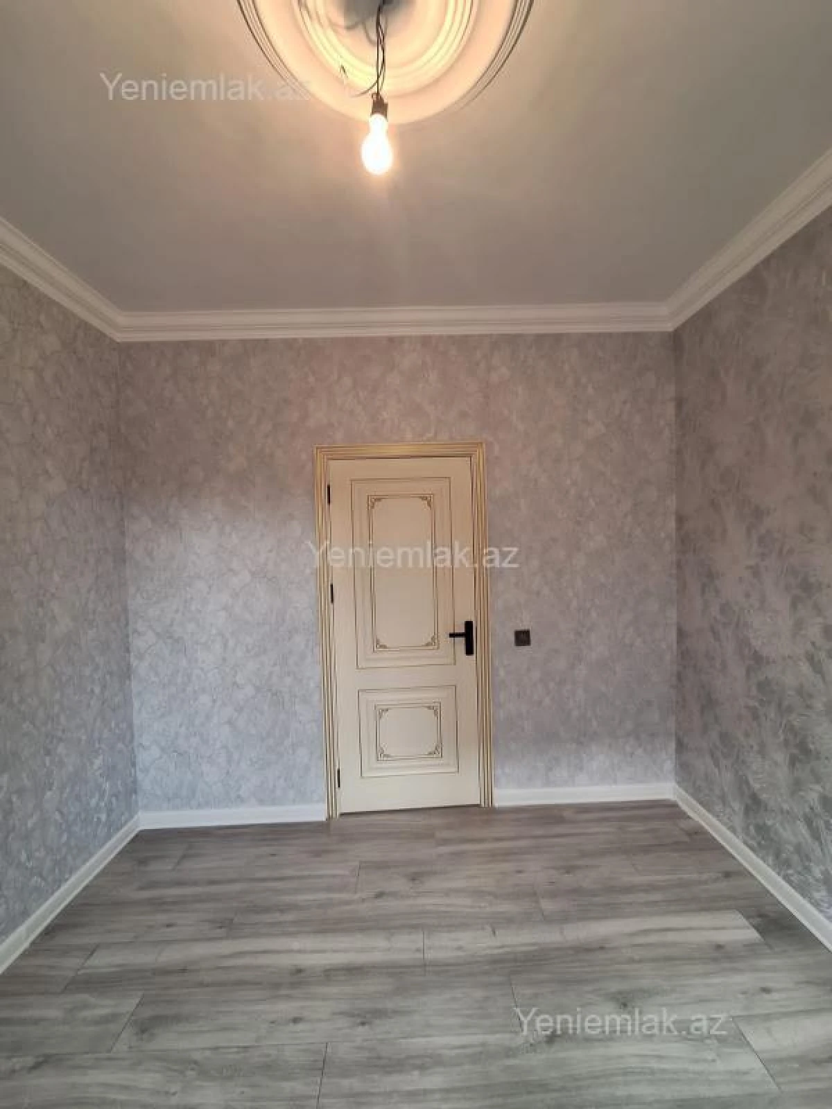 Satılır 3 otaqlı köhnə tikili 68 m²