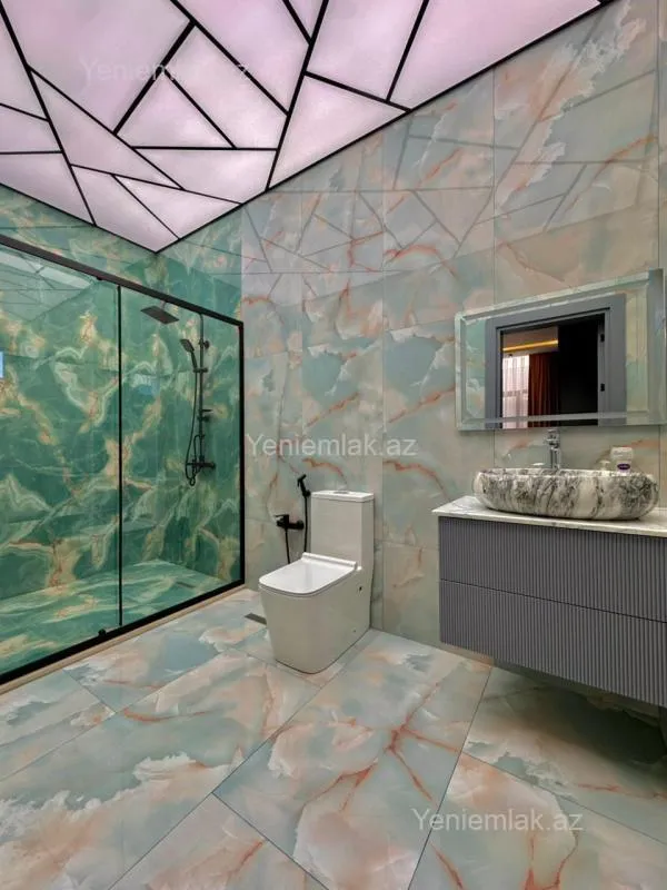 Satılır 4 otaqlı həyət evi 250 m²