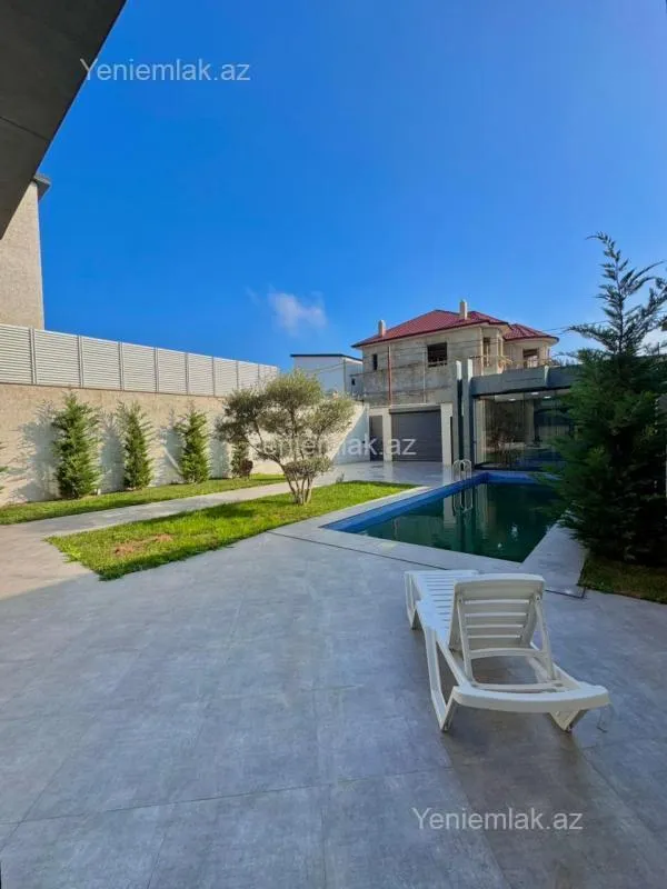 Satılır 4 otaqlı həyət evi 250 m²