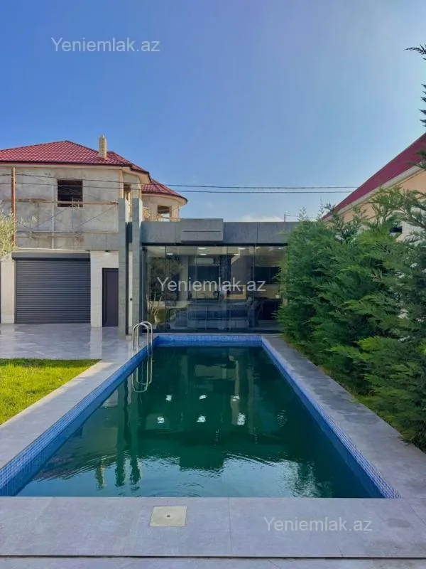 Satılır 4 otaqlı həyət evi 250 m²