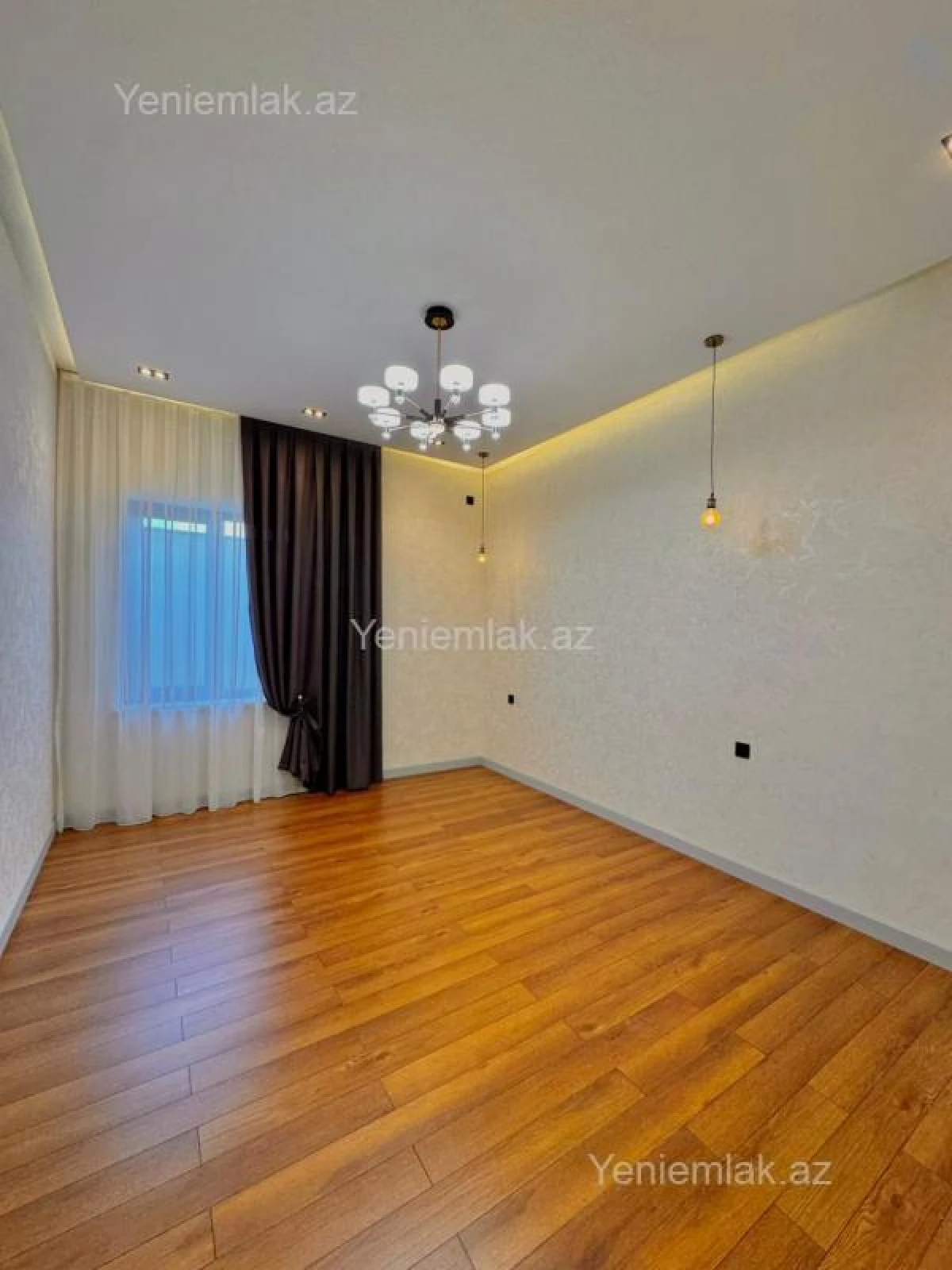 Satılır 4 otaqlı həyət evi 180 m²