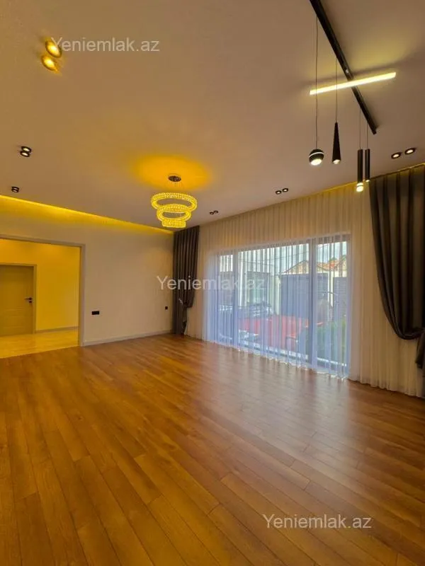 Satılır 4 otaqlı həyət evi 180 m²