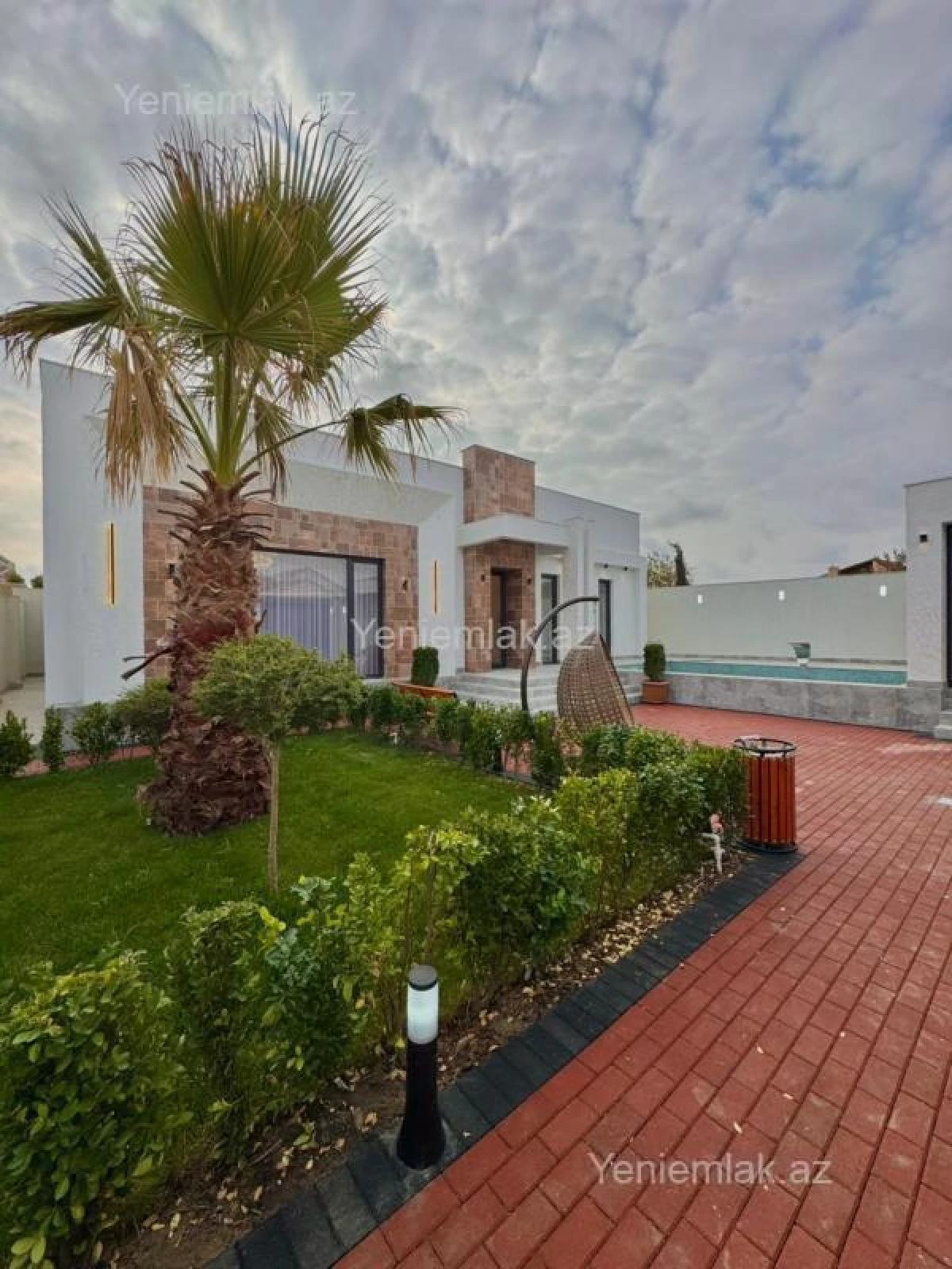 Satılır 4 otaqlı həyət evi 180 m²