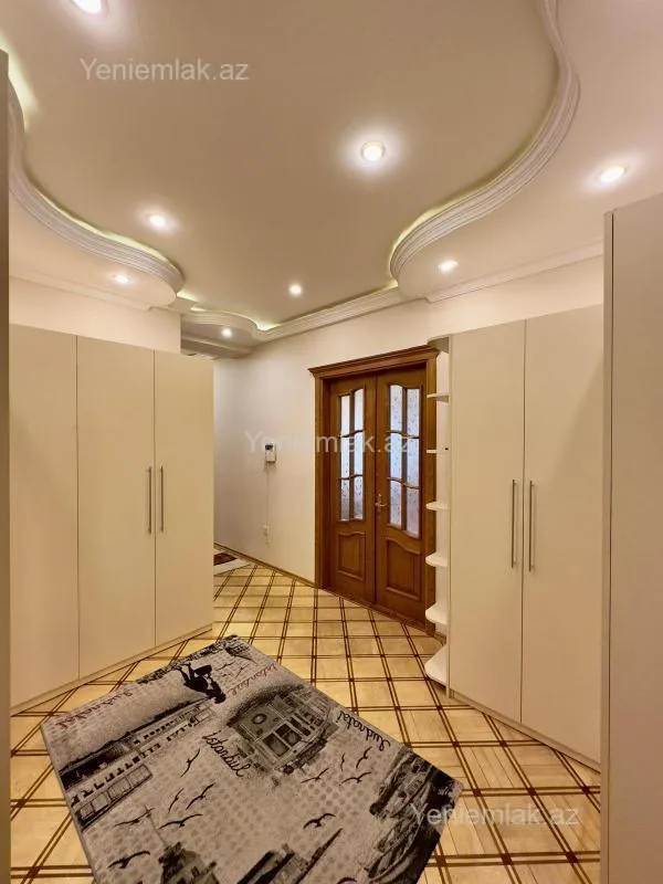 Satılır 4 otaqlı yeni tikili 158 m²