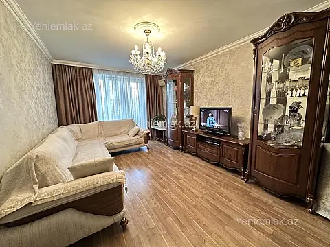 Satılır 3 otaqlı köhnə tikili 75 m²
