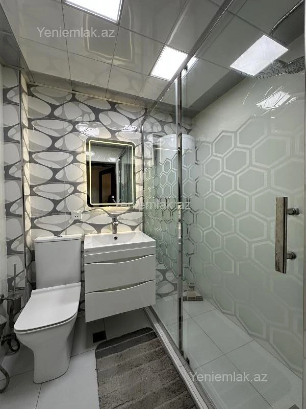 Satılır 3 otaqlı köhnə tikili 75 m²