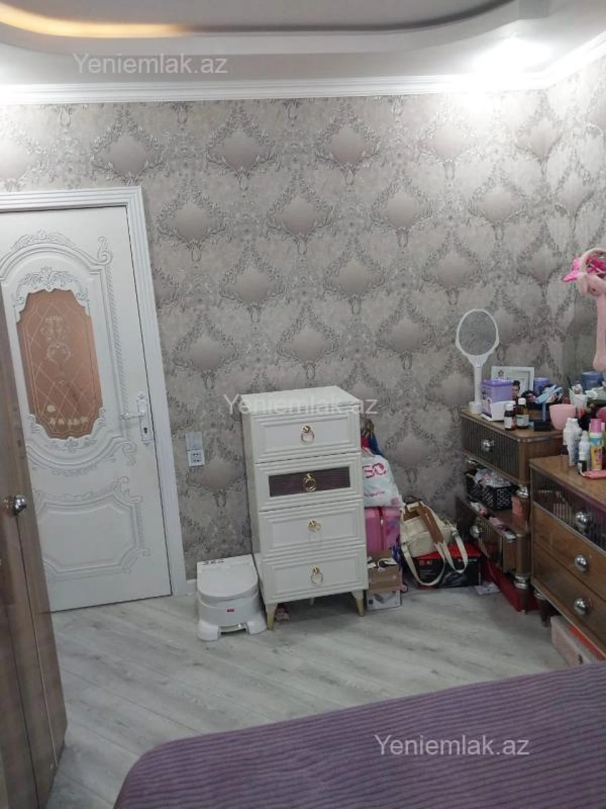 Satılır 3 otaqlı köhnə tikili 90 m²