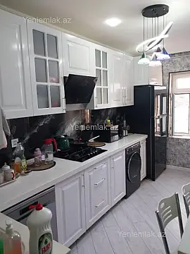 Satılır 3 otaqlı köhnə tikili 90 m²