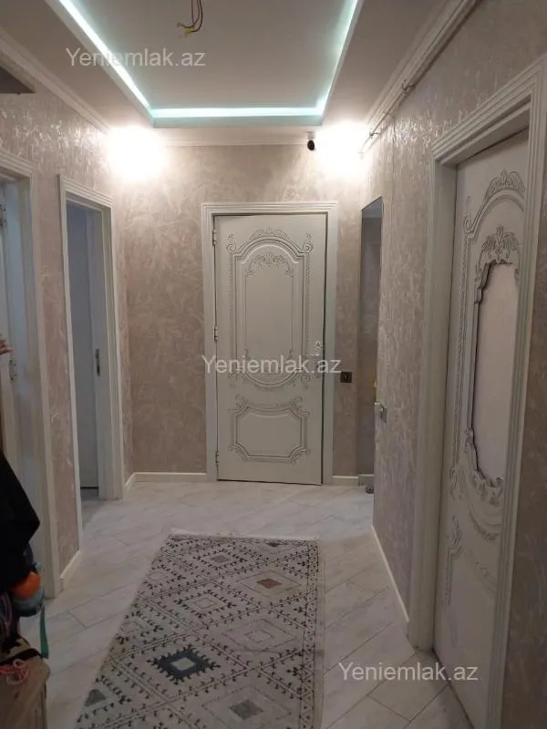 Satılır 3 otaqlı köhnə tikili 90 m²