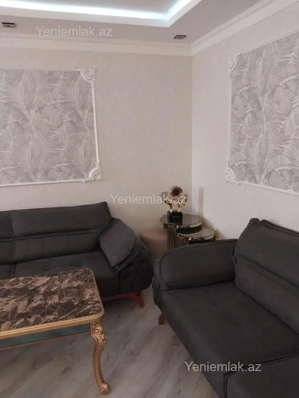 Satılır 3 otaqlı köhnə tikili 90 m²