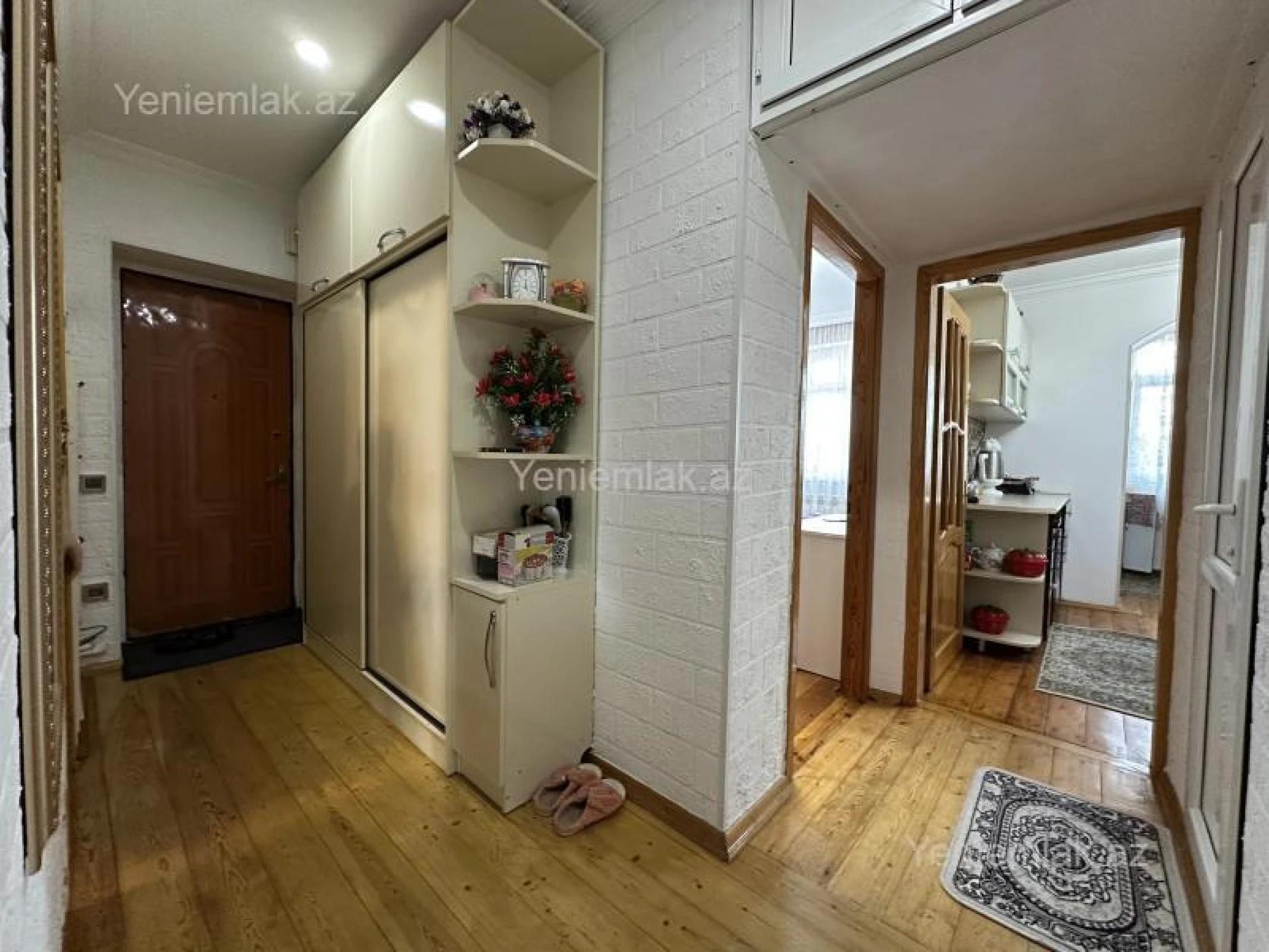 Satılır 3 otaqlı köhnə tikili 75 m²