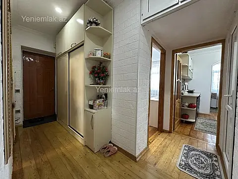 Satılır 3 otaqlı köhnə tikili 75 m²