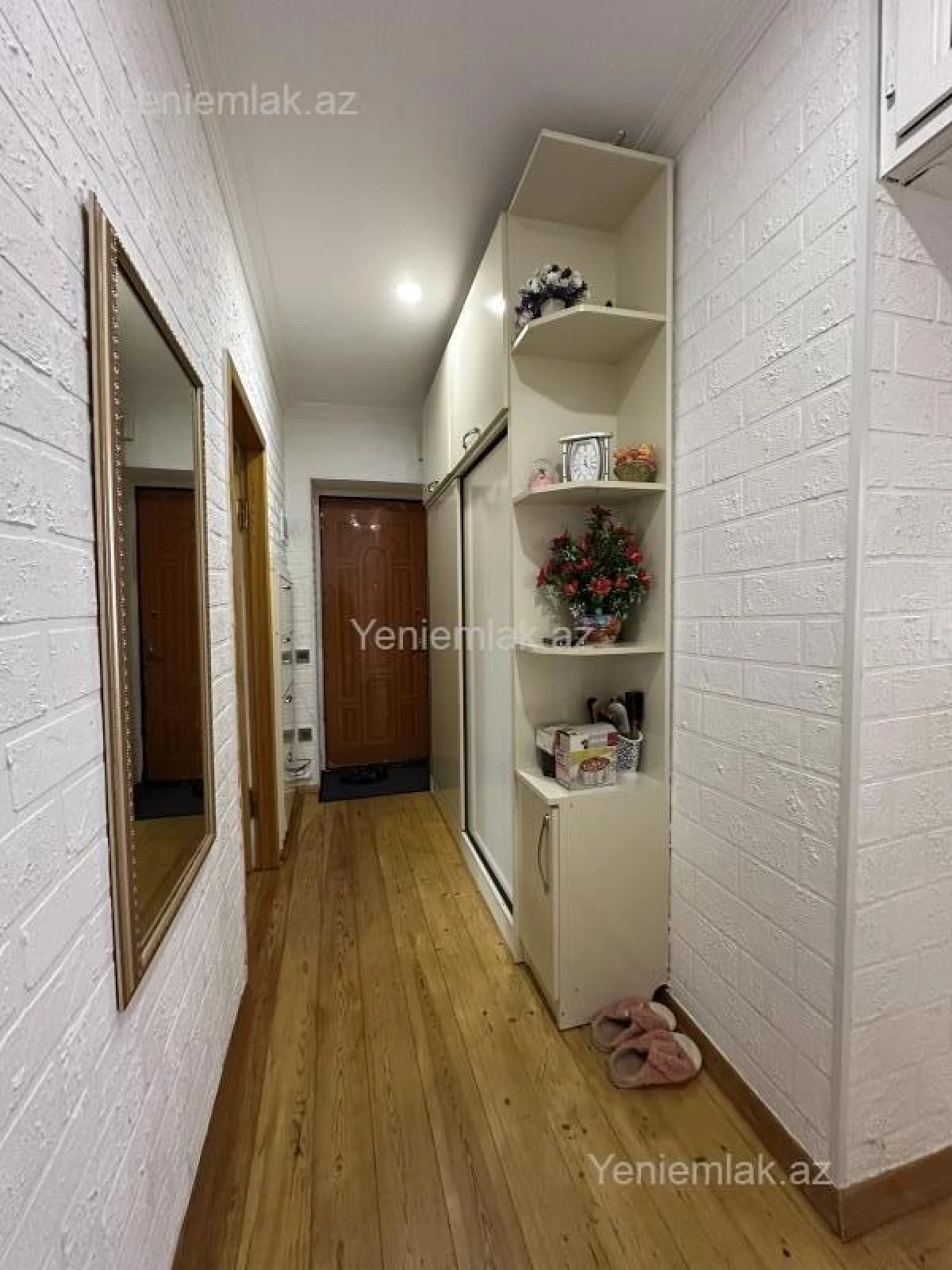 Satılır 3 otaqlı köhnə tikili 75 m²