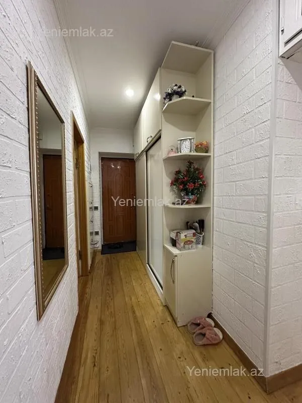 Satılır 3 otaqlı köhnə tikili 75 m²