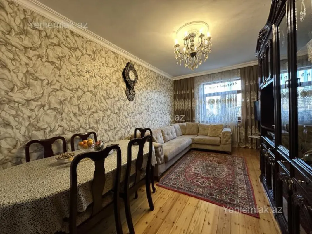 Satılır 3 otaqlı köhnə tikili 75 m²