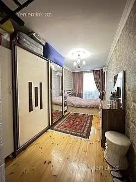 Satılır 3 otaqlı köhnə tikili 75 m²