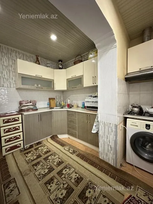 Satılır 5 otaqlı köhnə tikili 110 m²