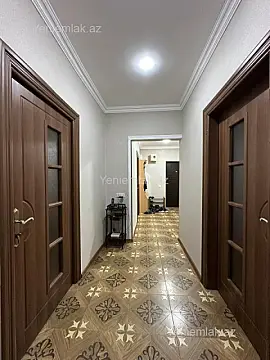 Satılır 5 otaqlı köhnə tikili 110 m²