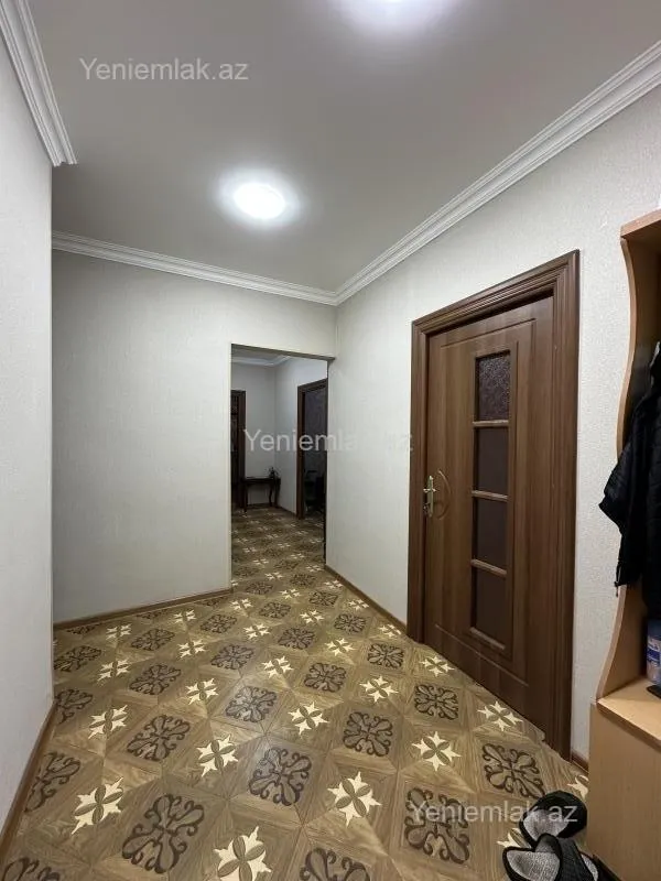 Satılır 5 otaqlı köhnə tikili 110 m²