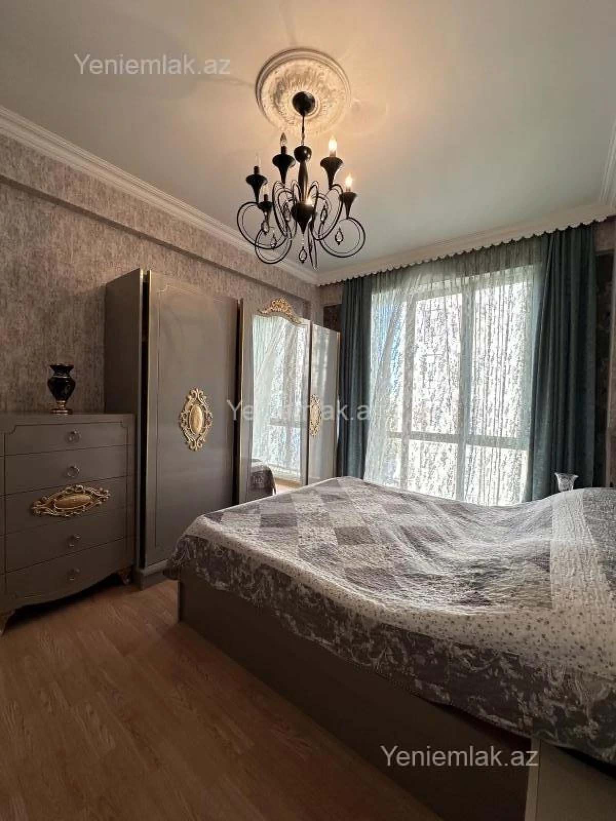 Satılır 3 otaqlı yeni tikili 105 m²