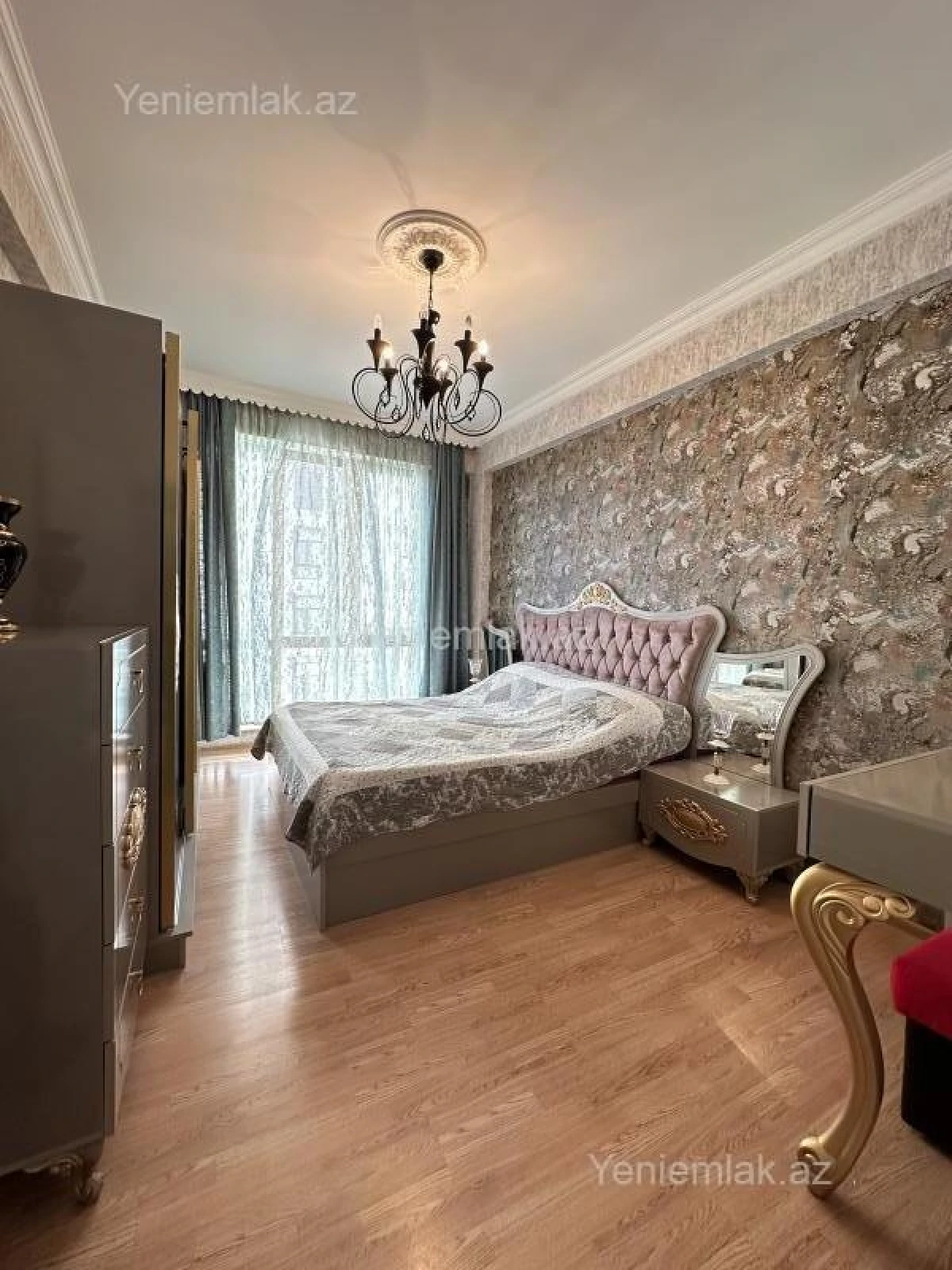 Satılır 3 otaqlı yeni tikili 105 m²