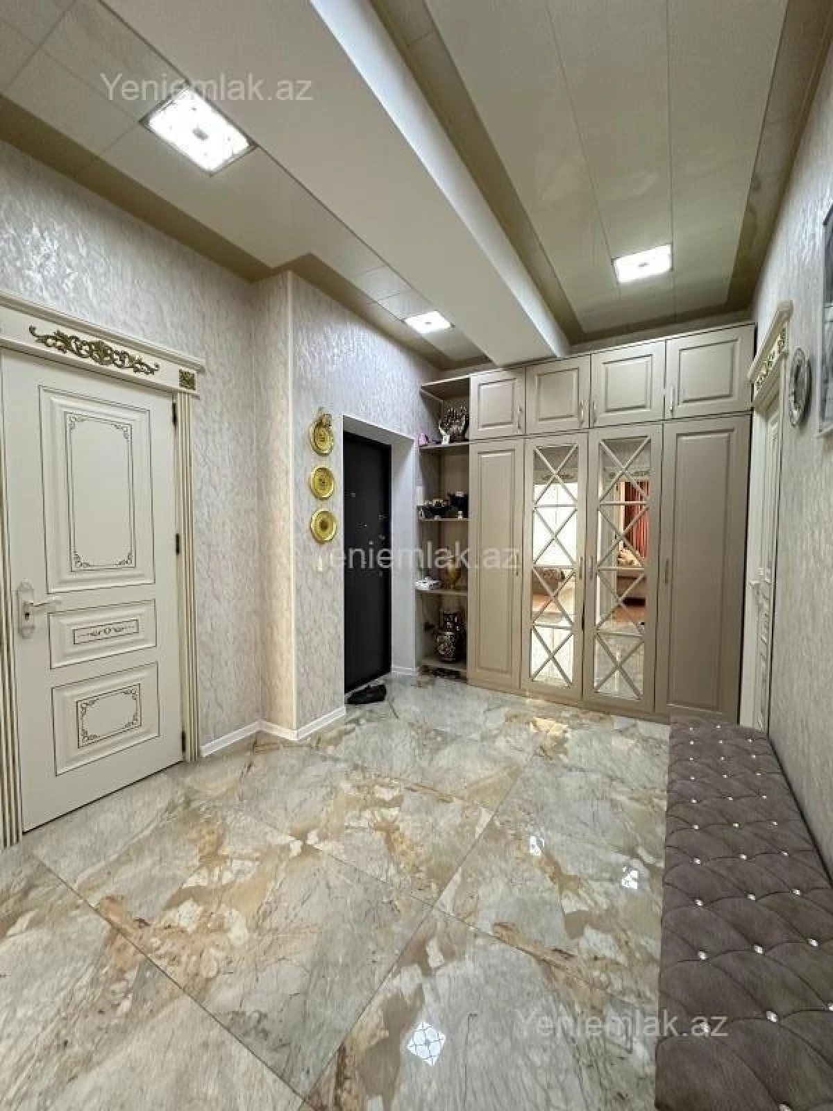 Satılır 3 otaqlı yeni tikili 105 m²