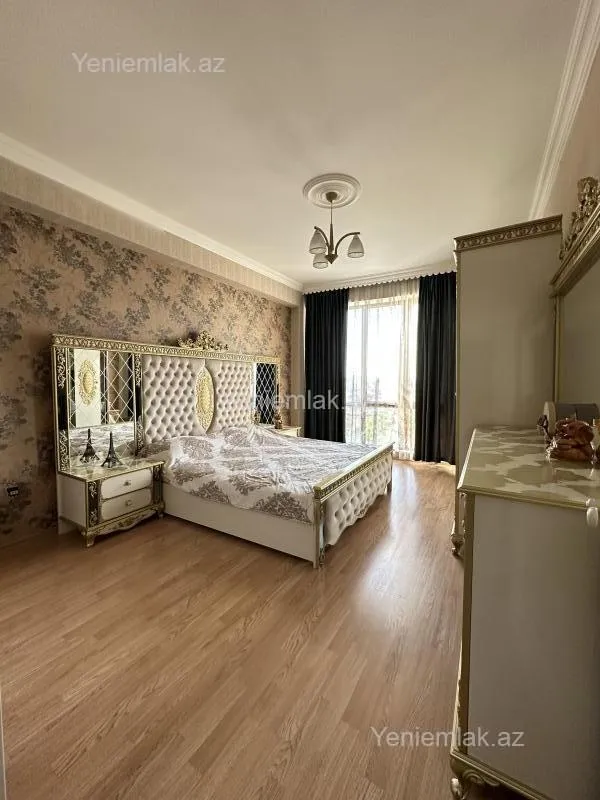 Satılır 3 otaqlı yeni tikili 105 m²