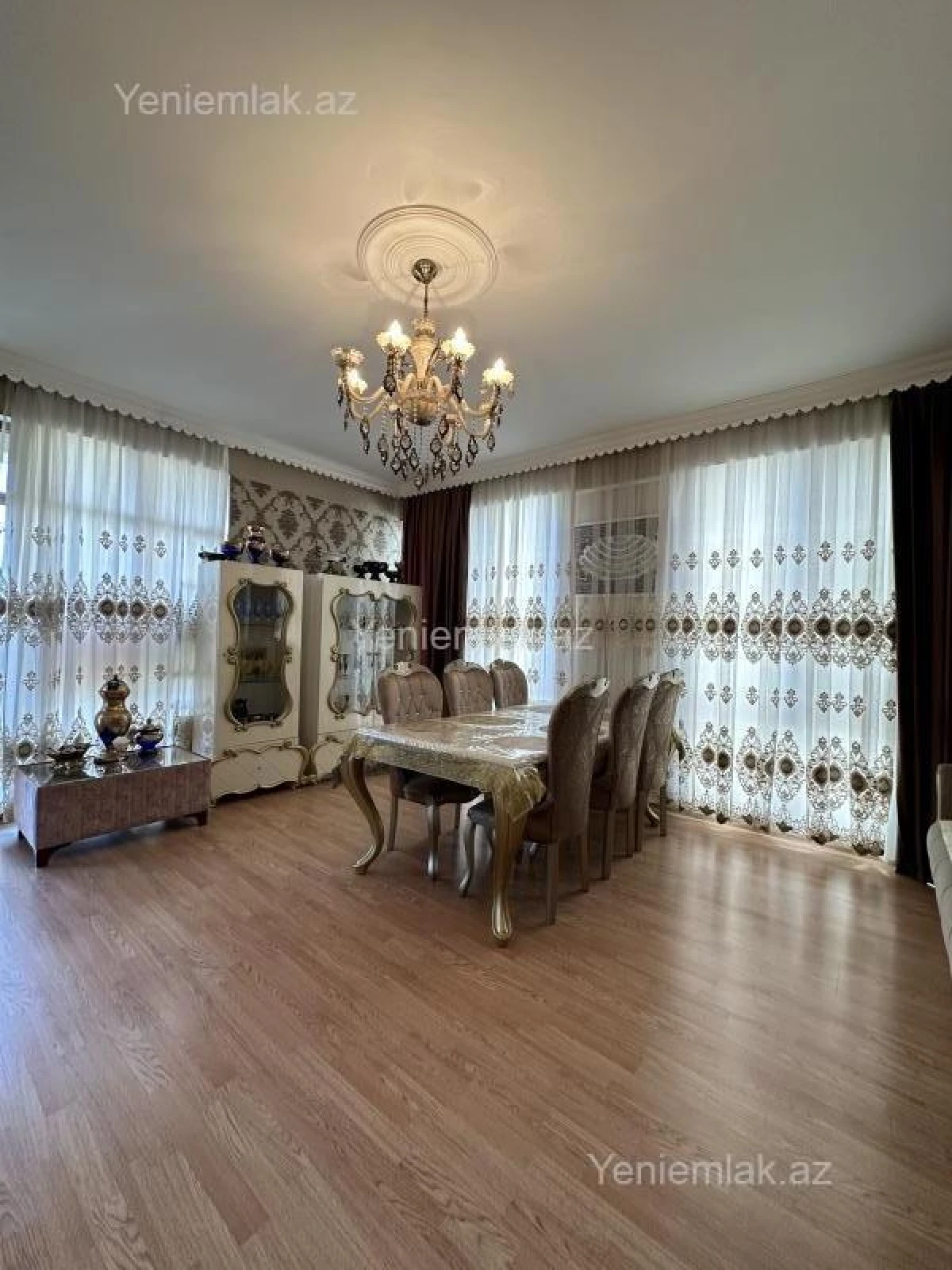 Satılır 3 otaqlı yeni tikili 105 m²