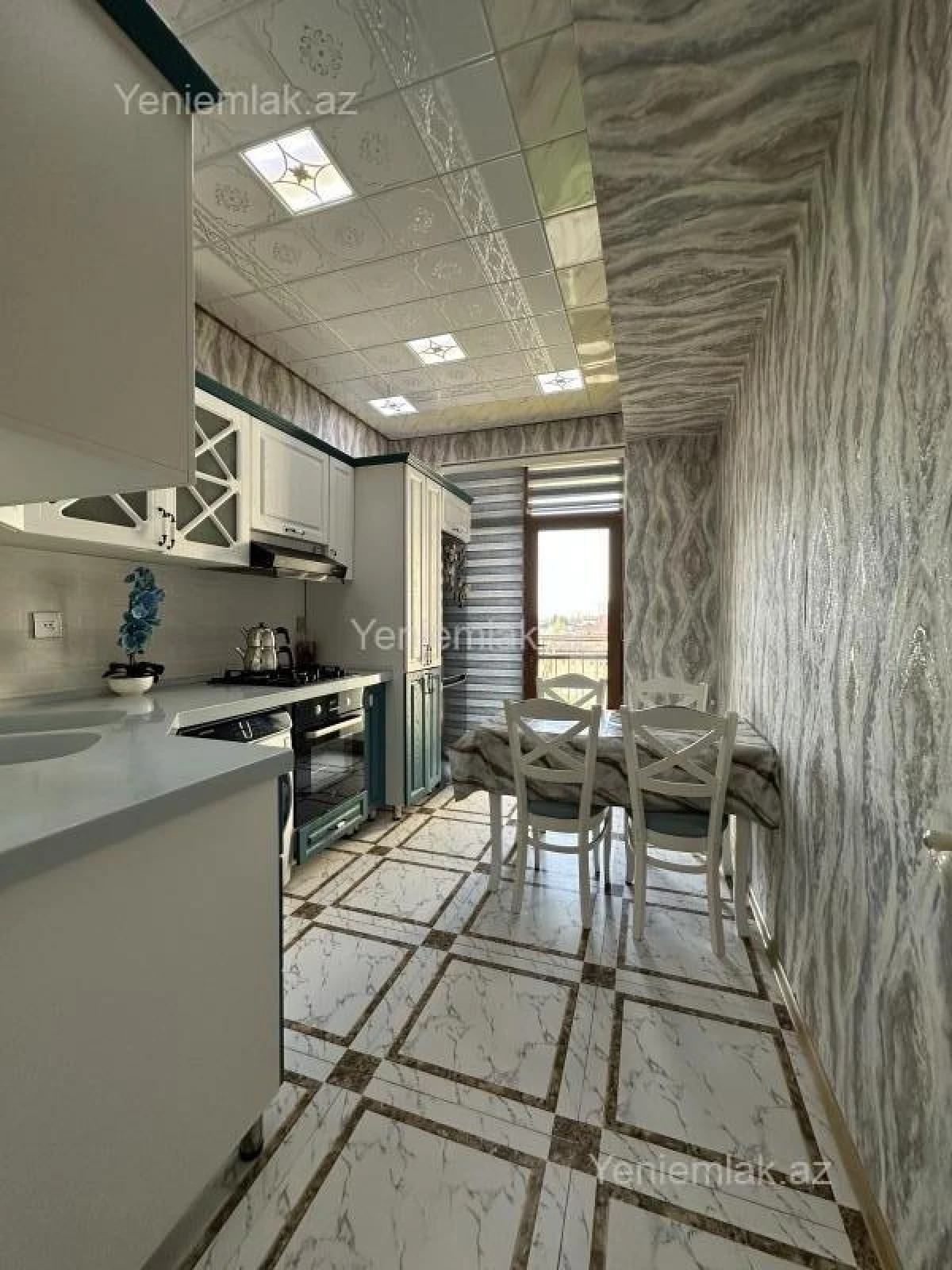 Satılır 3 otaqlı yeni tikili 105 m²