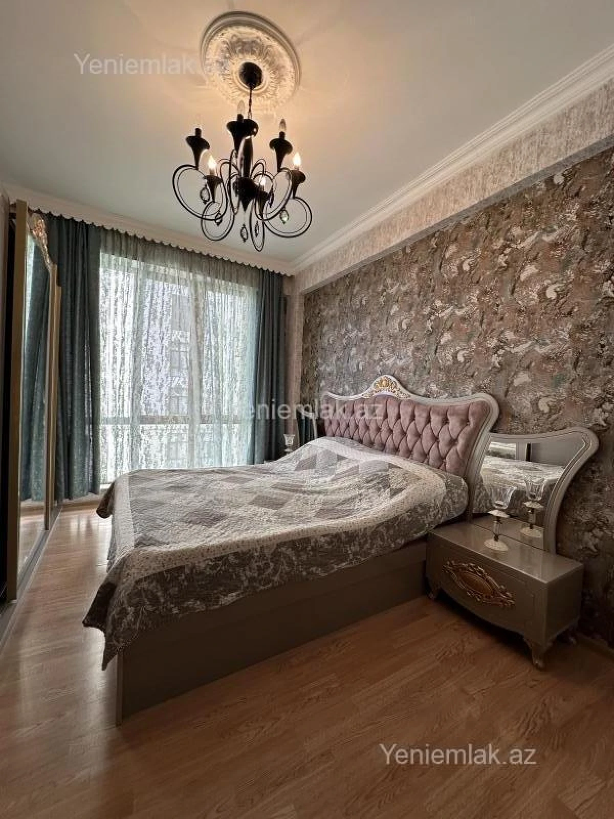 Satılır 3 otaqlı yeni tikili 105 m²