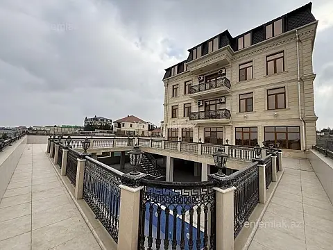 Satılır 16 otaqlı həyət evi 2040 m²