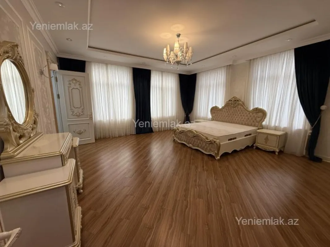 Satılır 16 otaqlı həyət evi 2040 m²
