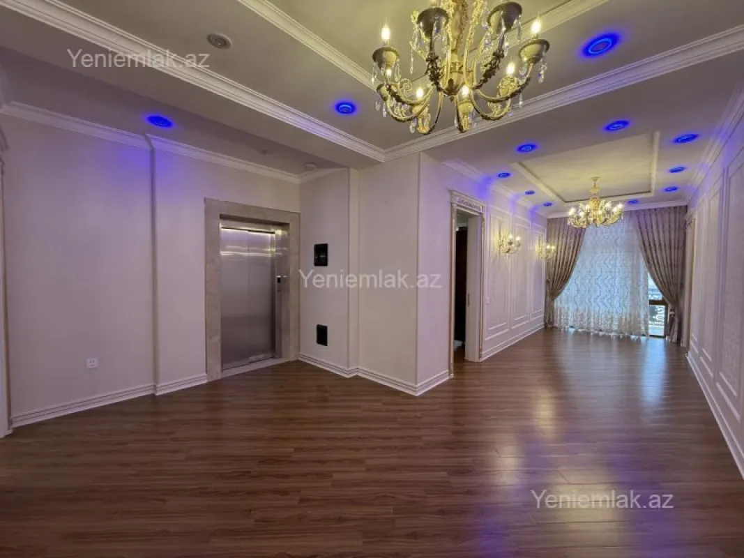 Satılır 16 otaqlı həyət evi 2040 m²