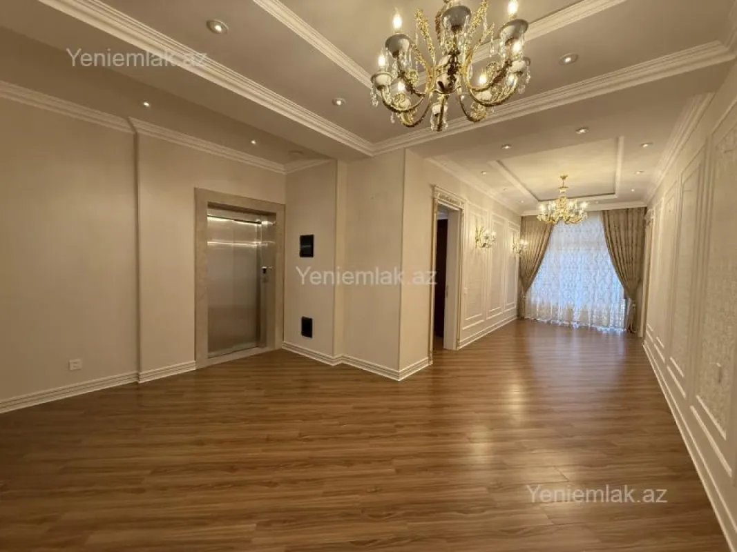 Satılır 16 otaqlı həyət evi 2040 m²