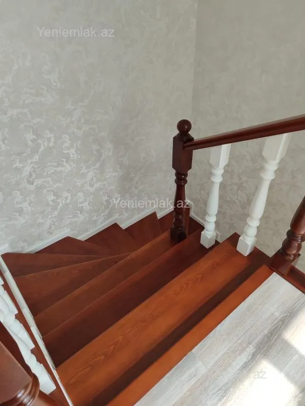 Satılır 4 otaqlı həyət evi 100 m²