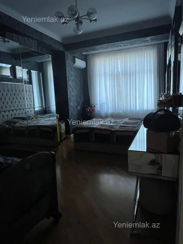 Satılır 3 otaqlı yeni tikili 116.5 m²