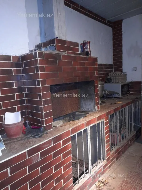 Satılır 6 otaqlı həyət evi 300 m²