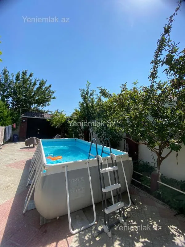 Satılır 6 otaqlı həyət evi 300 m²