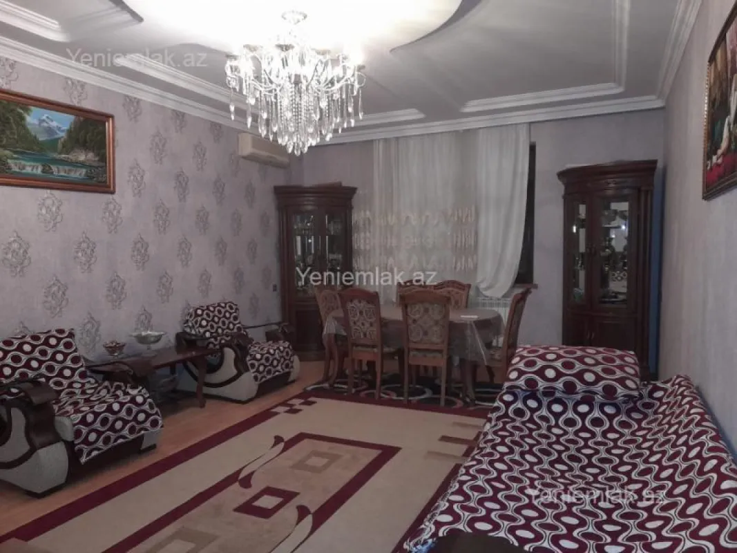 Satılır 6 otaqlı həyət evi 300 m²