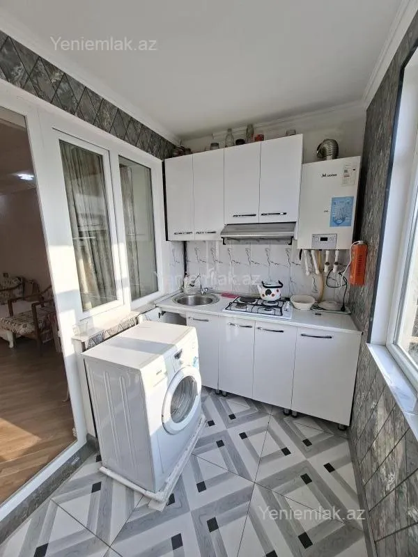 Satılır 2 otaqlı köhnə tikili 35 m²