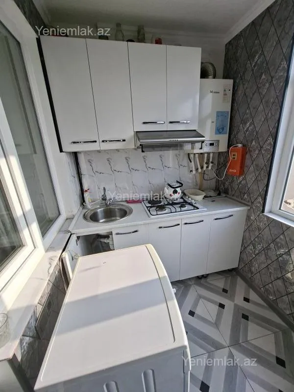 Satılır 2 otaqlı köhnə tikili 35 m²
