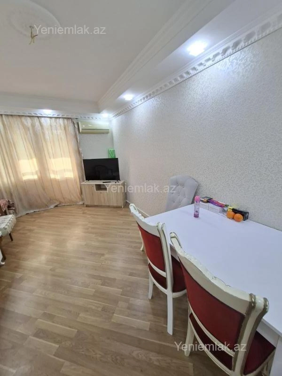 Satılır 2 otaqlı köhnə tikili 35 m²