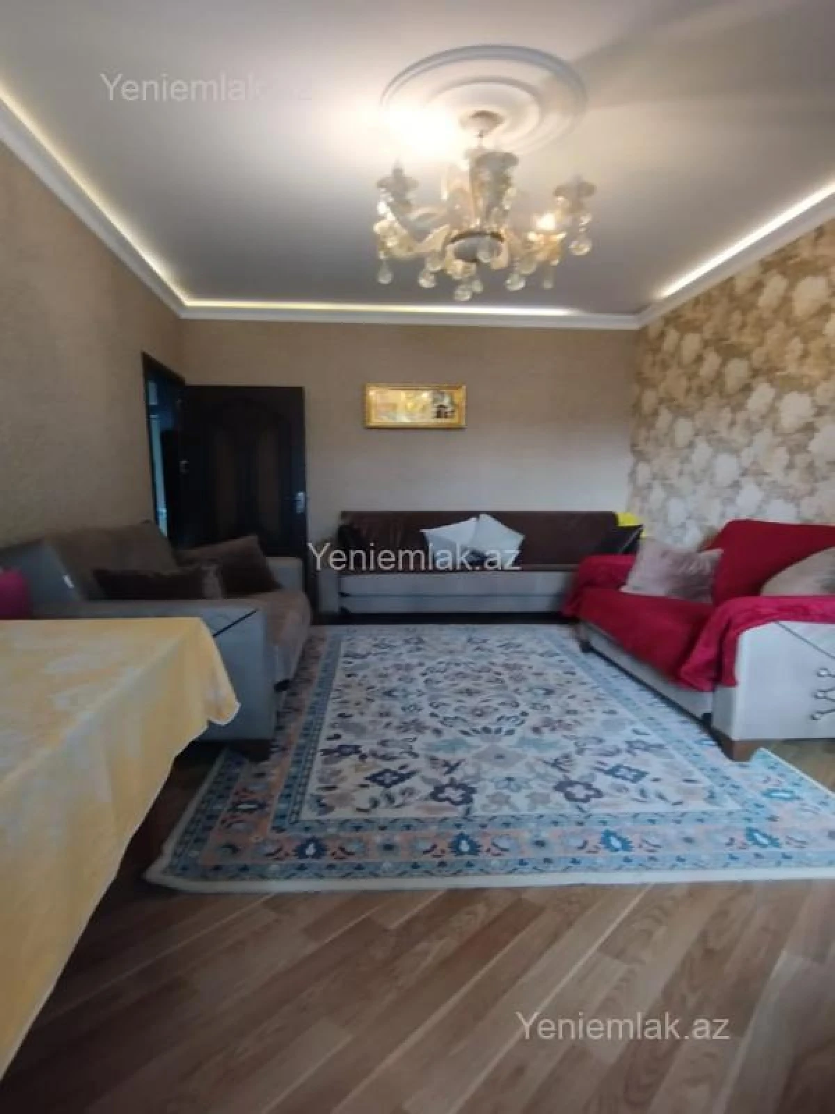 Satılır 2 otaqlı köhnə tikili 55 m²